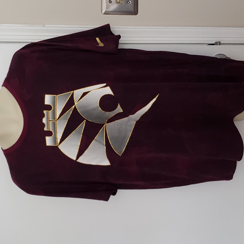 Nike LeBron 15 Chess Piece Shirt Size XL
